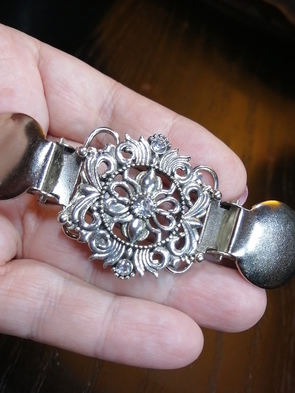 Silver Tone Vintage Decorative Sweater Clip with Rhinestone Accents